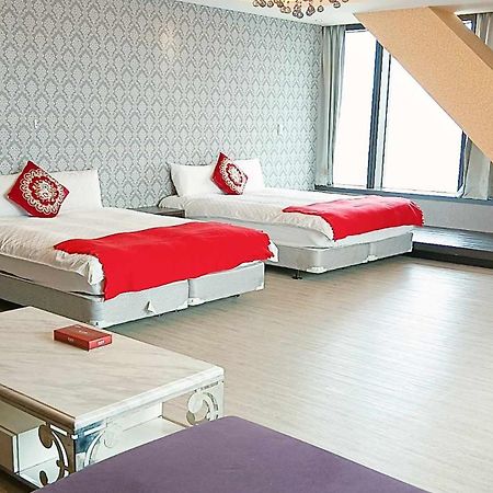 Ferienwohnung 85旅行家 Kaohsiung Exterior foto