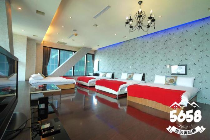 Ferienwohnung 85旅行家 Kaohsiung Exterior foto
